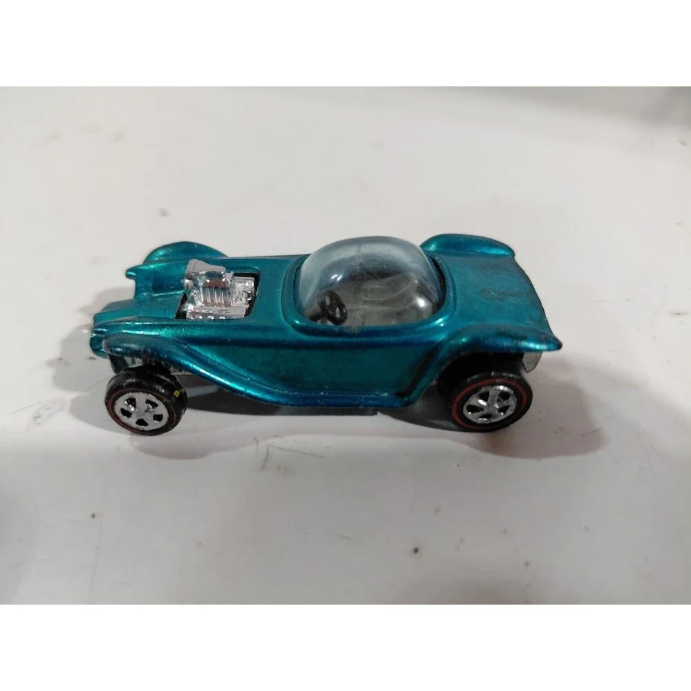 Hot Wheels 1:64 Die Cast Red Line 1968 USA Beatnik Bandit Hot Rod Coupe C